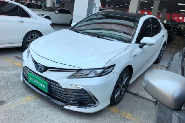 Toyota Camry 2021 Dual-Motor 2.5HG Luxury Edition usado