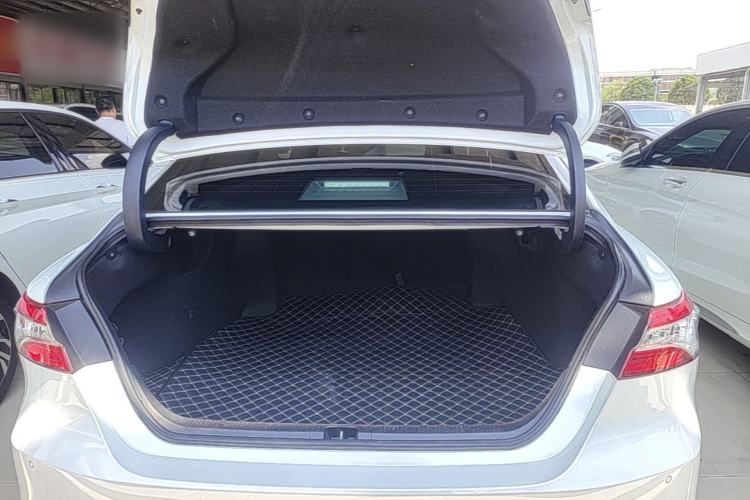 Used Toyota Camry 2021 2.5G Luxury Edition Trunk