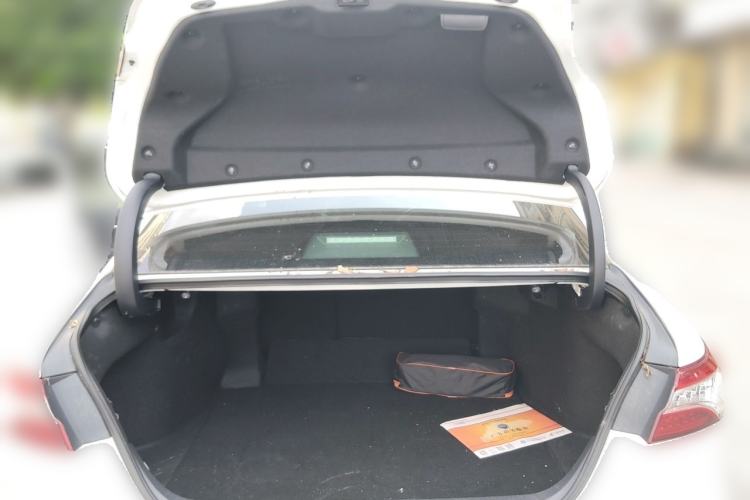 Used Toyota Camry 2021 2.5G Luxury Edition Trunk
