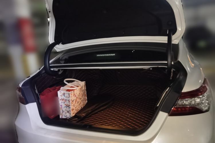 Used Toyota Camry 2021 2.0G Luxury Edition Trunk