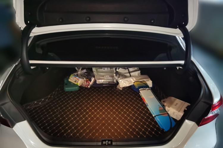 Used Toyota Camry 2021 2.0G Luxury Edition Trunk