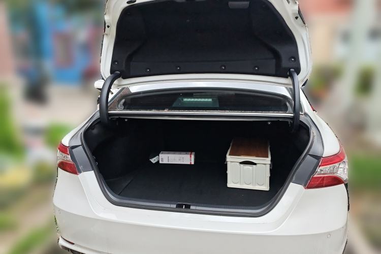 Used Toyota Camry 2021 2.0S FENGSHANG Edition Trunk