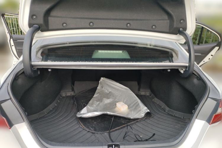 Used Toyota Camry 2021 2.0S FENGSHANG Edition Trunk
