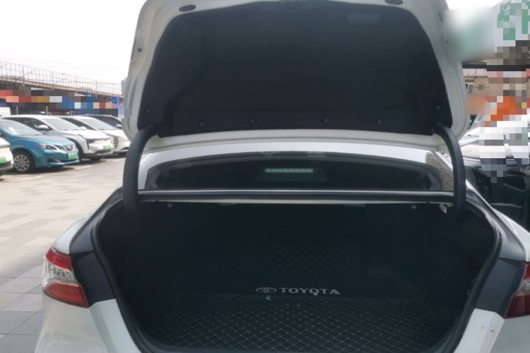 Used Toyota Camry 2021 2.0G Luxury Edition Trunk