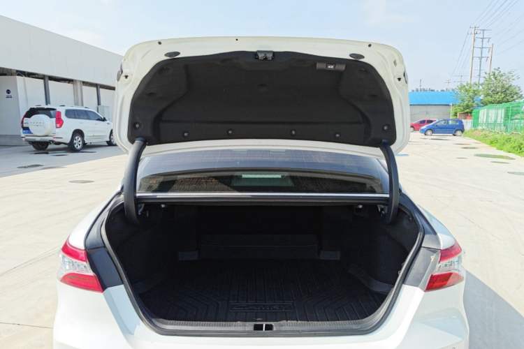 Used Toyota Camry 2021 2.5G Luxury Edition Trunk