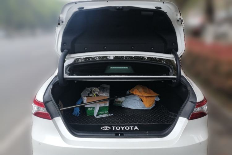 Used Toyota Camry 2021 2.0G Luxury Edition Trunk