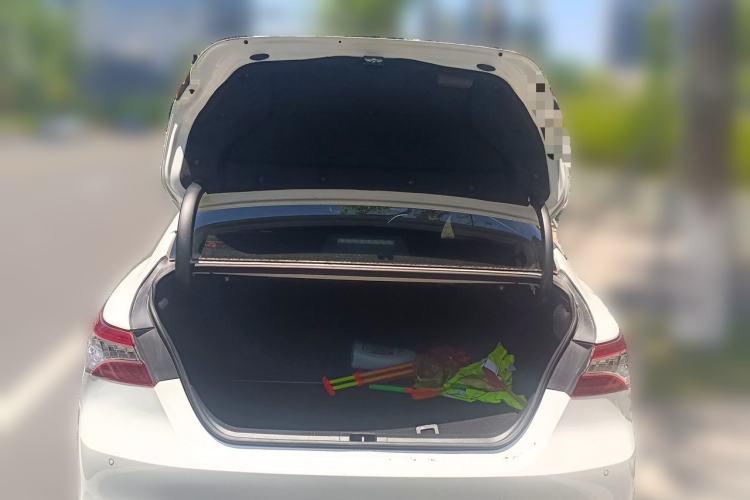 Used Toyota Camry 2021 2.0G Luxury Edition Trunk