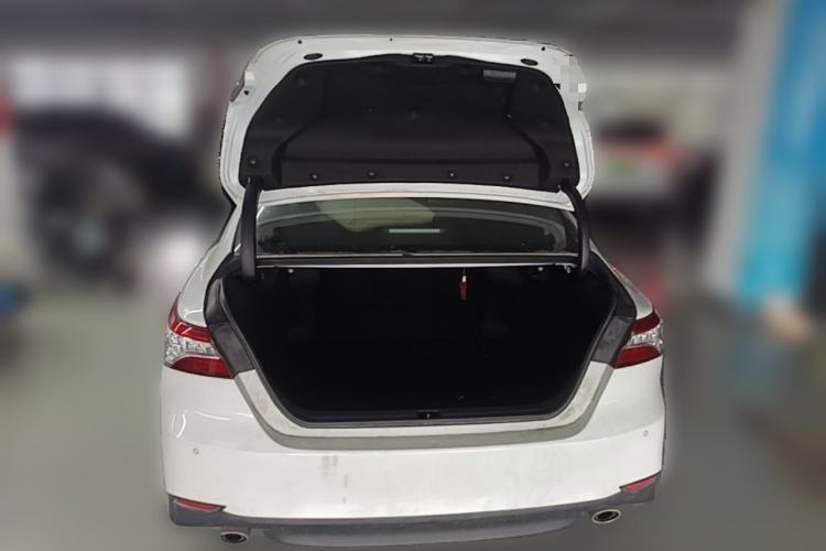 Used Toyota Camry 2021 2.5G Luxury Edition Trunk