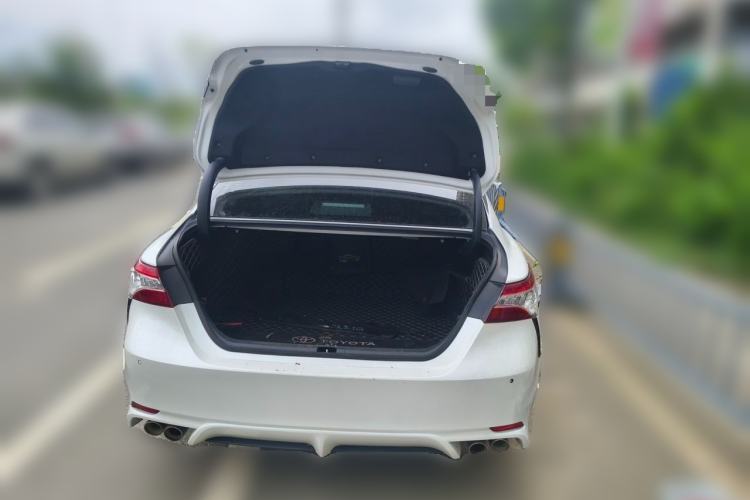 Used Toyota Camry 2021 2.0S FENGSHANG Edition Trunk