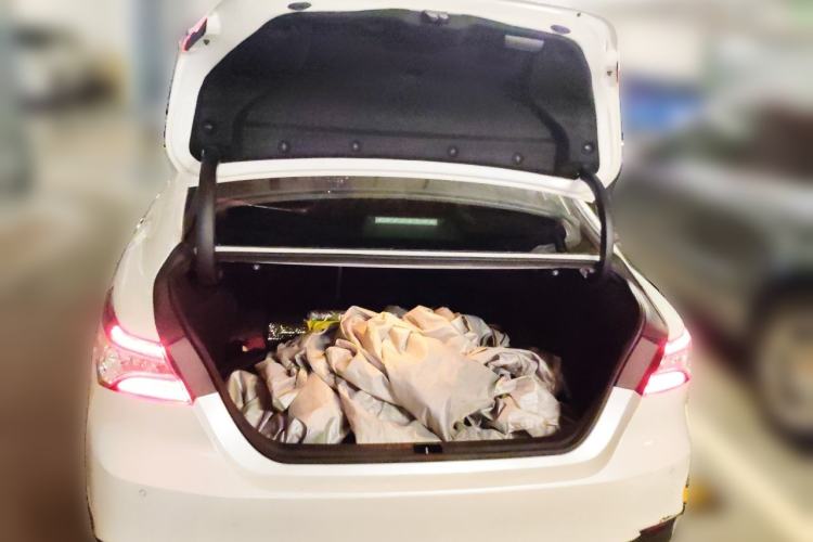 Used Toyota Camry 2021 2.0G Luxury Edition Trunk