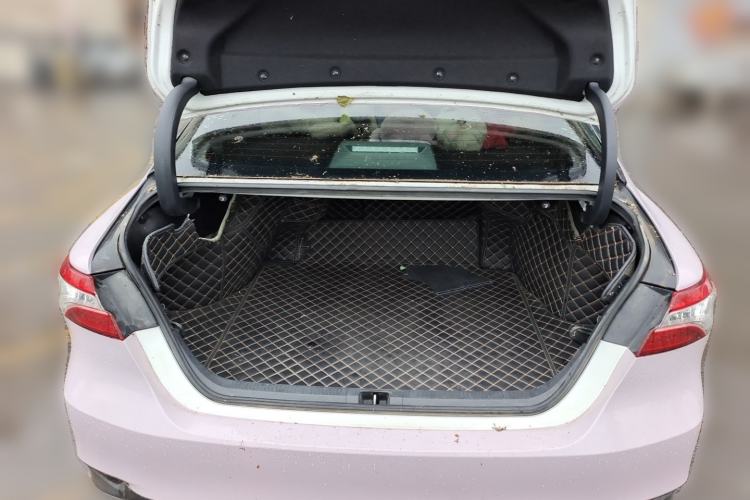 Used Toyota Camry 2021 2.0G Luxury Edition Trunk