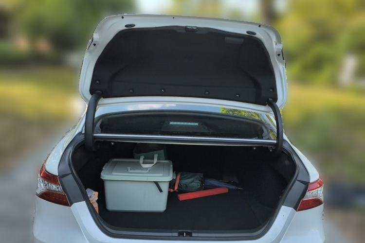 Used Toyota Camry 2021 2.0G Luxury Edition Trunk