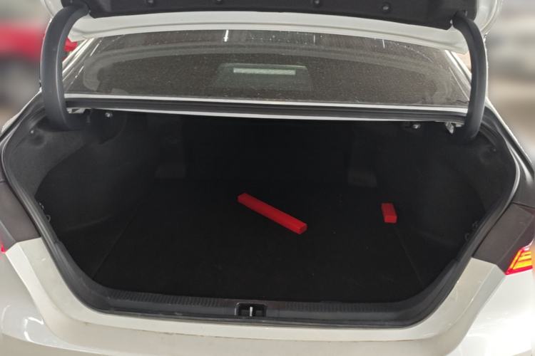 Used Toyota Camry 2021 2.5G Luxury Edition Trunk