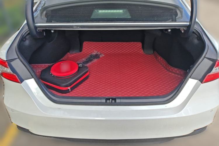 Used Toyota Camry 2021 2.5G Luxury Edition Trunk