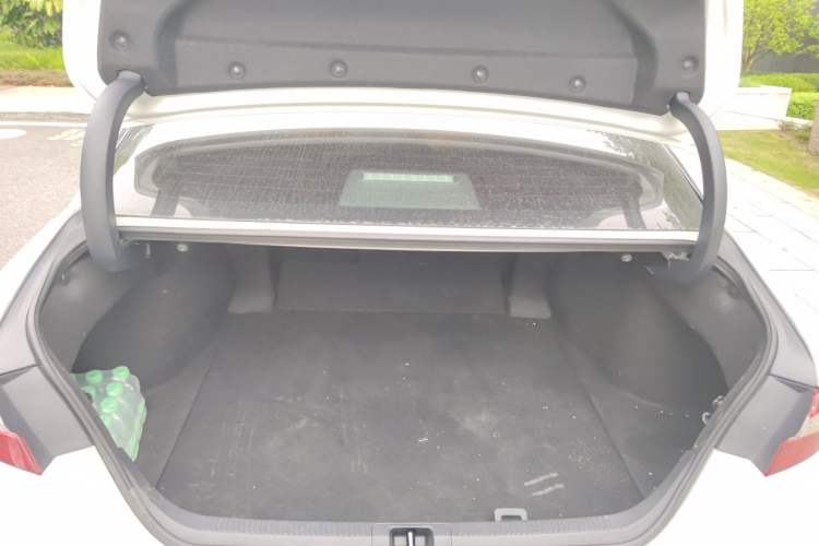 Used Toyota Camry 2021 2.0S FENGSHANG Edition Trunk
