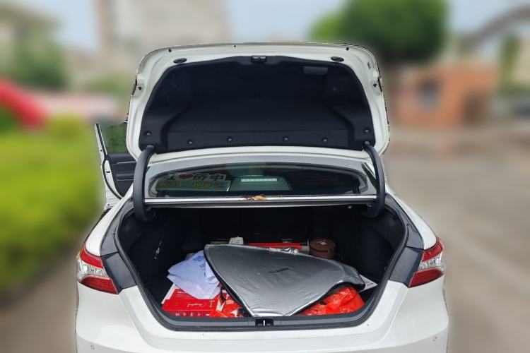 Used Toyota Camry 2021 2.0G Luxury Edition Trunk
