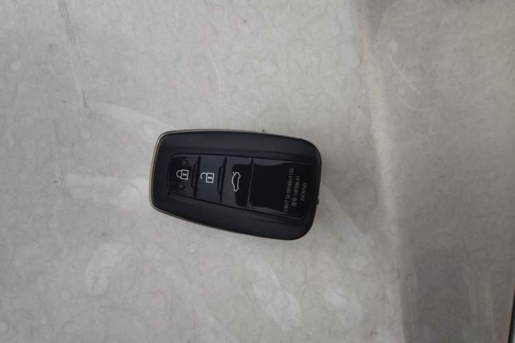 Used Toyota Camry 2021 2.0G Luxury Edition Vehicle Key