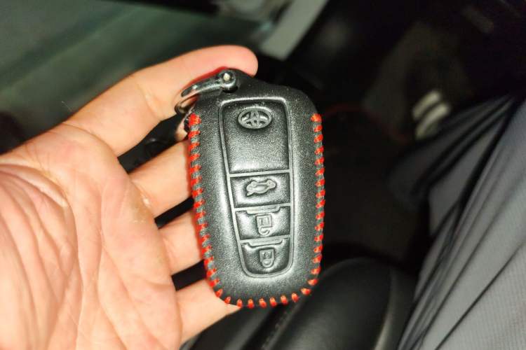 Used Toyota Camry 2021 Dual-Motor 2.5HS Fēngshàng Edition Vehicle Key