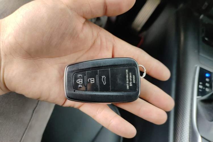 Used Toyota Camry 2021 2.0S FENGSHANG Edition Vehicle Key
