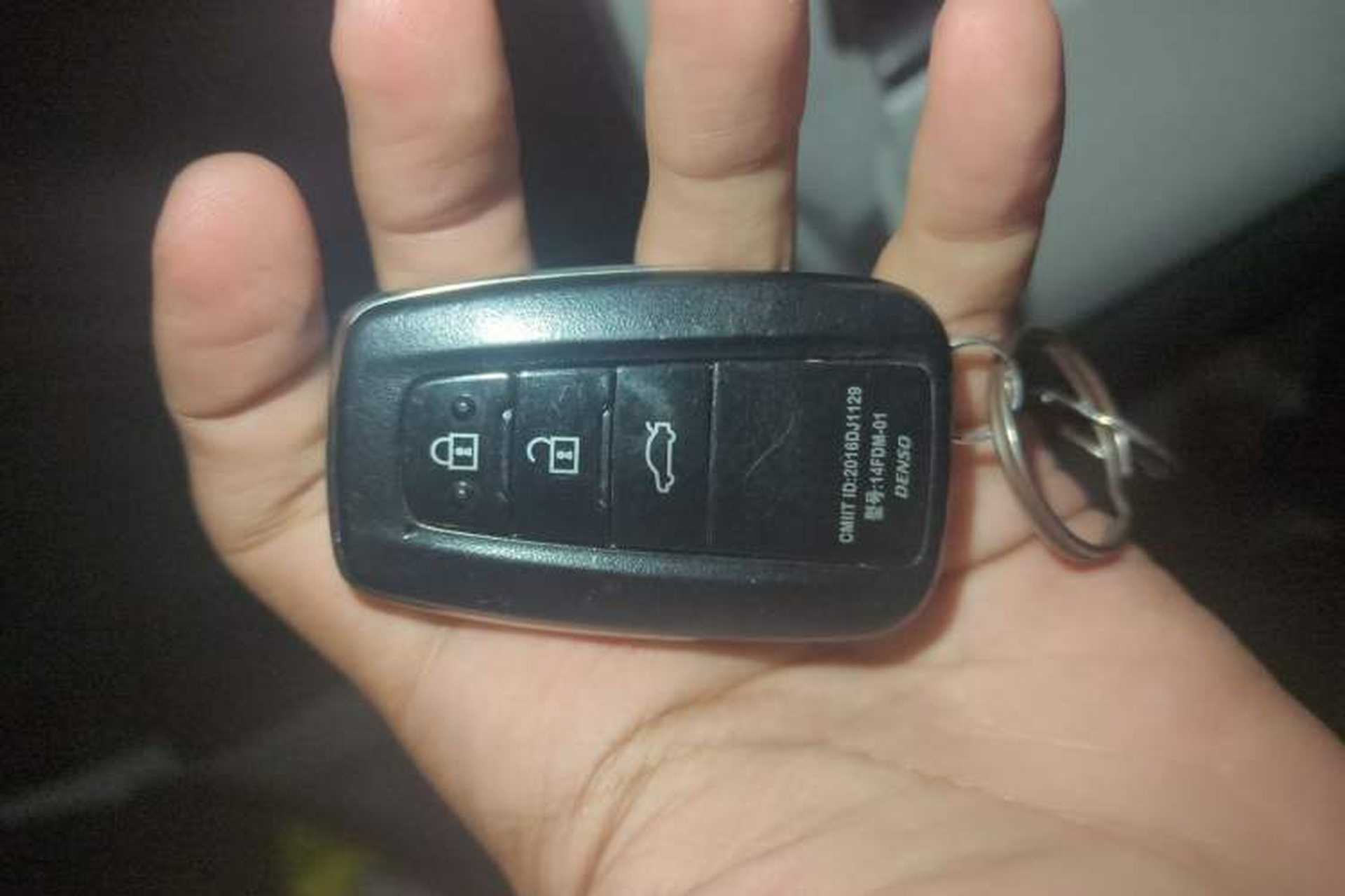Used Toyota Camry 2021 2.0G Luxury Edition Vehicle Key