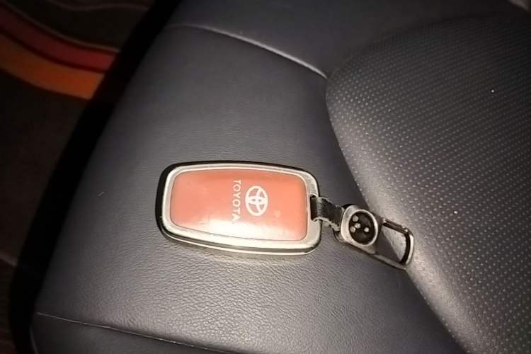Used Toyota Camry 2021 2.5G Luxury Edition Vehicle Key