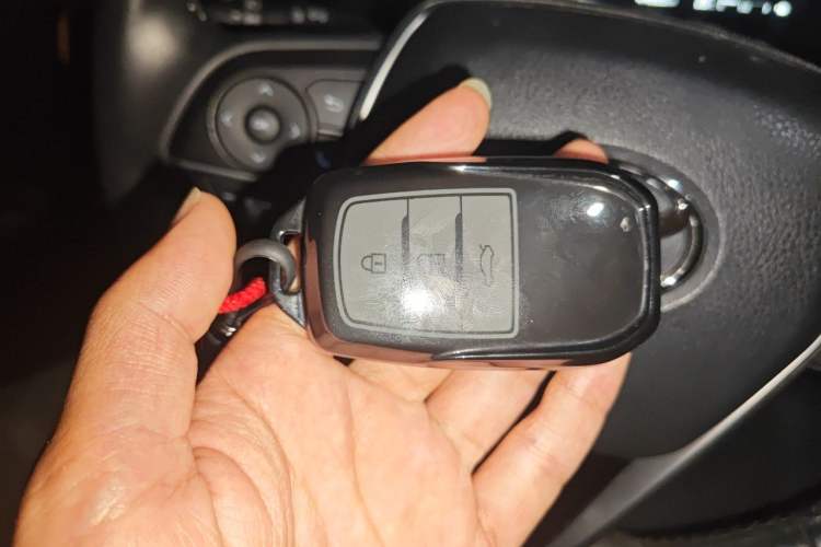 Used Toyota Camry 2021 2.5G Luxury Edition Vehicle Key