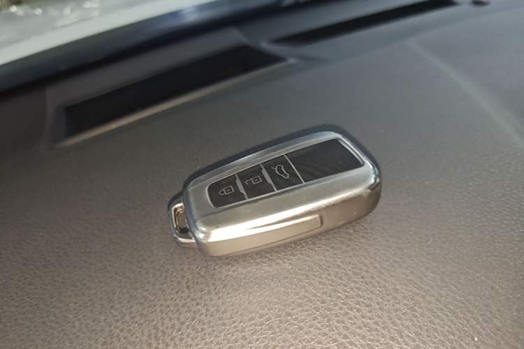 Used Toyota Camry 2021 Dual-Motor 2.5HG Luxury Edition Vehicle Key