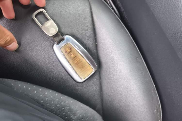 Used Toyota Camry 2021 2.0S FENGSHANG Edition Vehicle Key