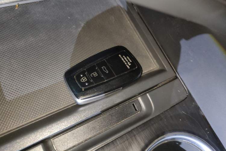 Used Toyota Camry 2021 2.0G Luxury Edition Vehicle Key