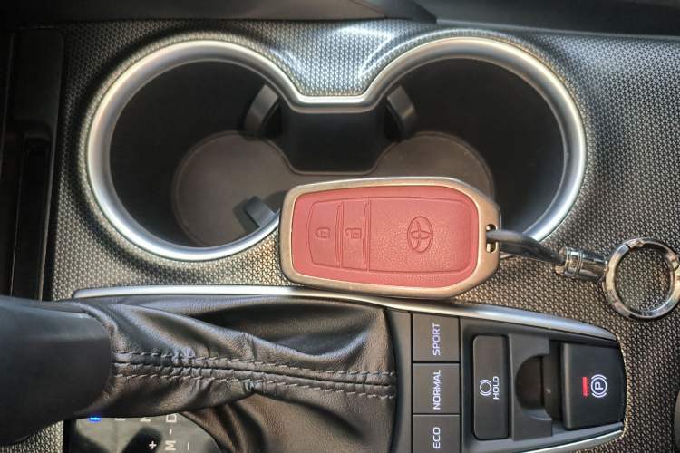 Used Toyota Camry 2021 2.0S FENGSHANG Edition Vehicle Key