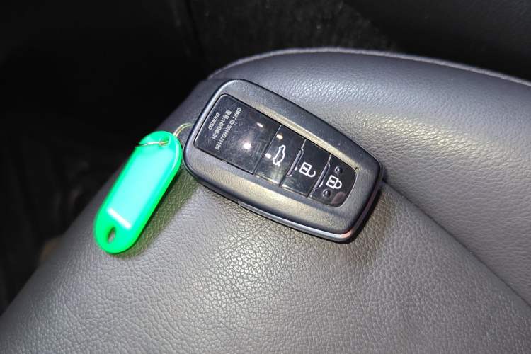 Used Toyota Camry 2021 Dual-Motor 2.5 HGVP Leading Edition Vehicle Key