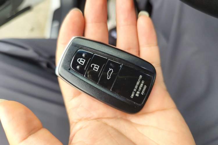 Used Toyota Camry 2021 2.5S Fēngshàng Edition Vehicle Key