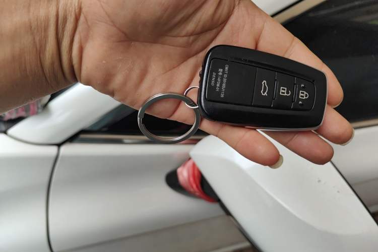 Used Toyota Camry 2021 2.0G Luxury Edition Vehicle Key