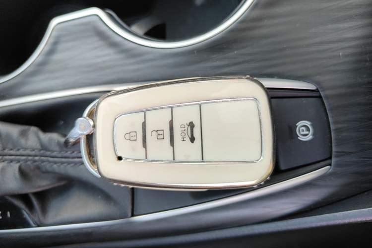 Used Toyota Camry 2021 2.0G Luxury Edition Vehicle Key