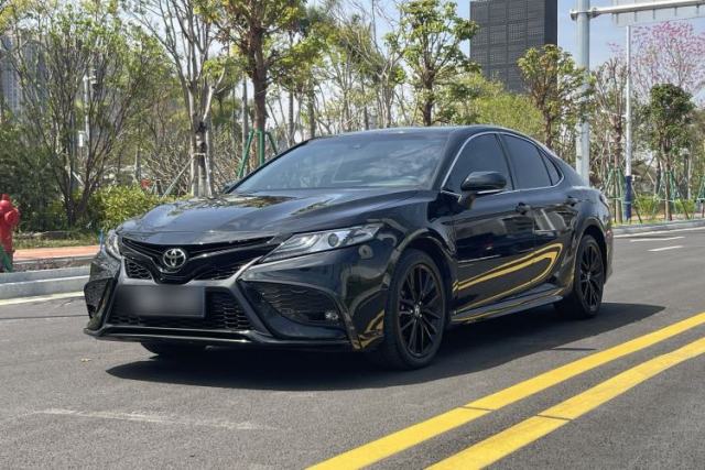 Used Toyota Camry 2022 2.0S Knight Edition