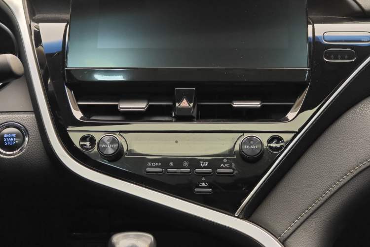 Used Toyota Camry 2022 2.0S Knight Edition Audio And AC Panel