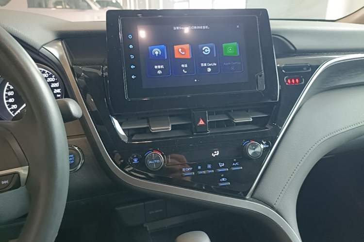 Used Toyota Camry 2022 2.0GVP Premier Edition Audio And AC Panel