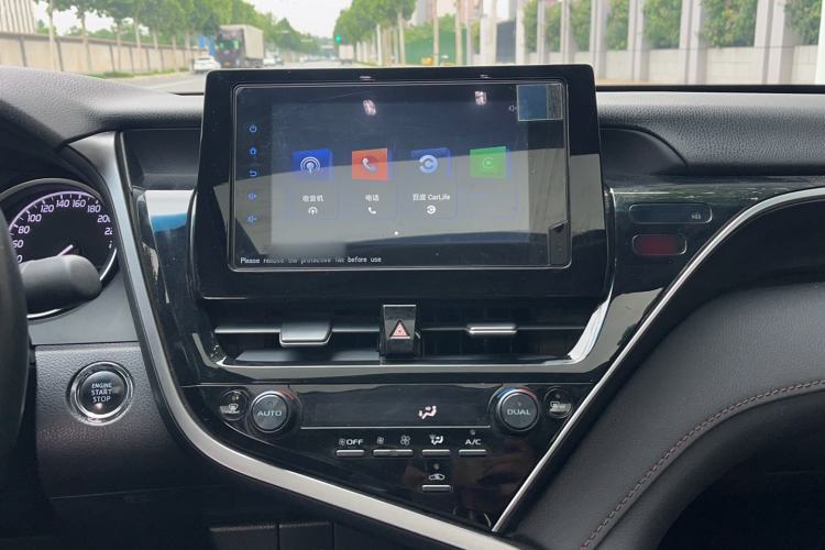 Used Toyota Camry 2022 2.0GVP Premier Edition Audio And AC Panel