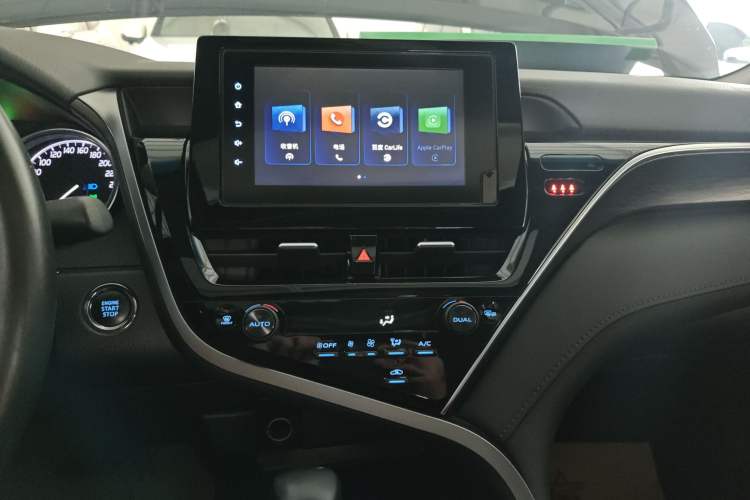 Used Toyota Camry 2022 2.0GVP Premier Edition Audio And AC Panel