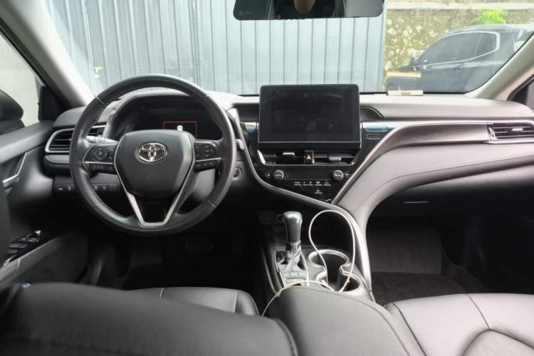 Used Toyota Camry  Center Console