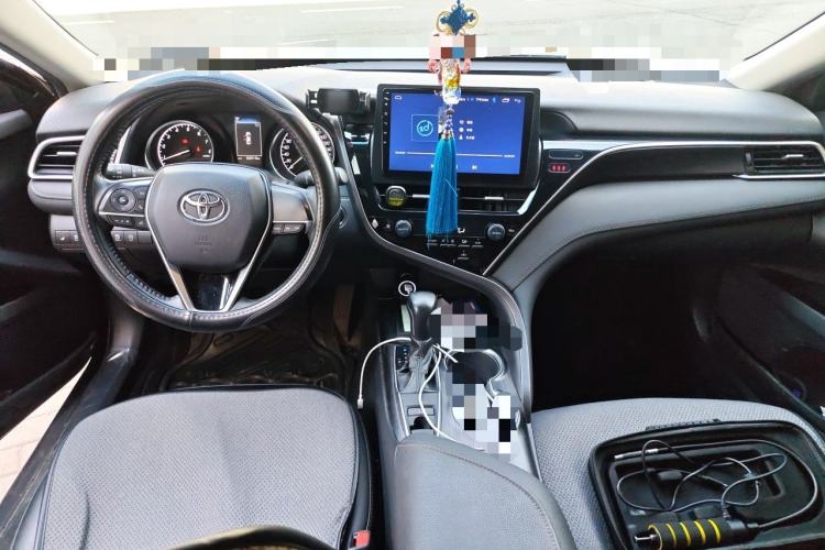 Used Toyota Camry 2022 2.0GVP Premier Edition Center Console