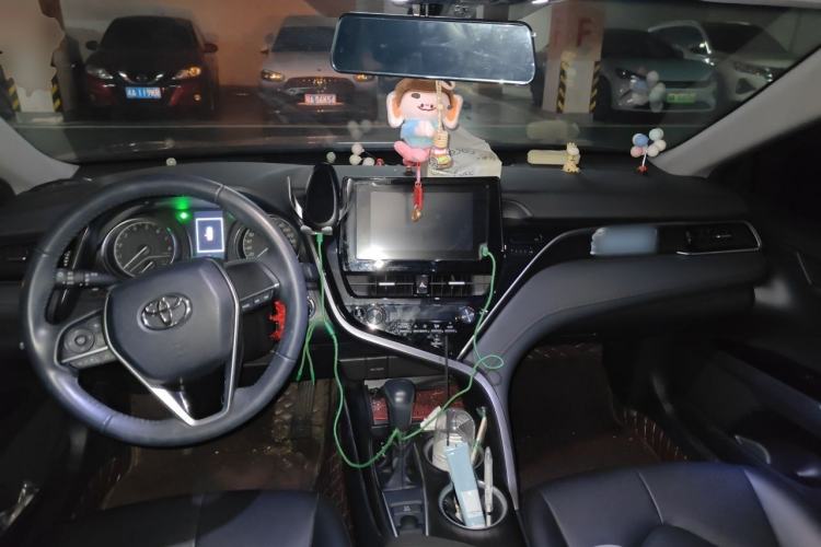 Used Toyota Camry 2022 2.0GVP Premier Edition Center Console