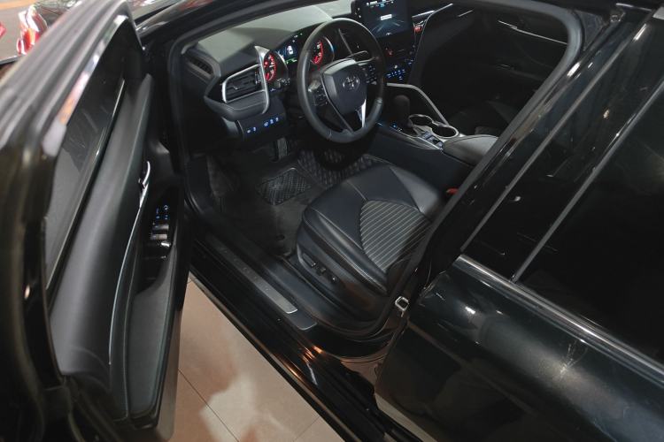 Used Toyota Camry 2022 2.0S Knight Edition Driver Seat
