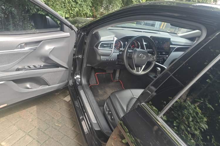 Used Toyota Camry 2022 2.0S Knight Edition Driver Seat