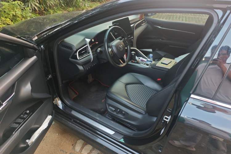 Used Toyota Camry 2022 2.5S Knight Edition Driver Seat