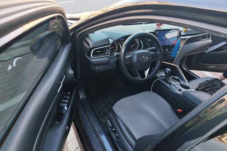 Used Toyota Camry 2022 2.0GVP Premier Edition Driver Seat