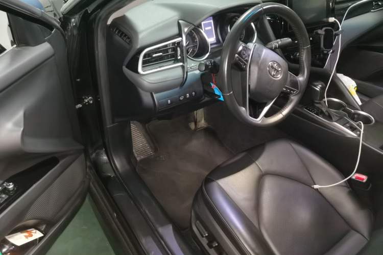 Used Toyota Camry 2022 2.0GVP Premier Edition Driver Seat