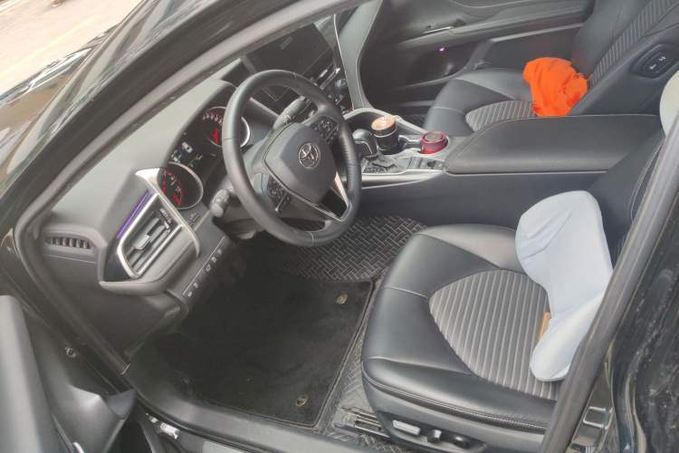 Used Toyota Camry 2022 2.0S Knight Edition Driver Seat