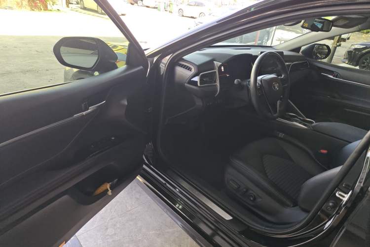 Used Toyota Camry 2022 2.5S Knight Edition Driver Seat