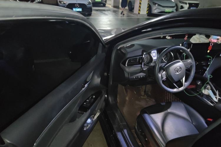 Used Toyota Camry 2022 2.0GVP Premier Edition Driver Seat